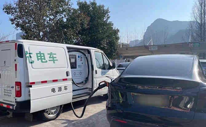 金堂汽车搭电