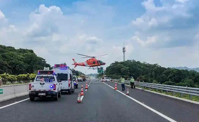 金堂高速公路汽车救援案例